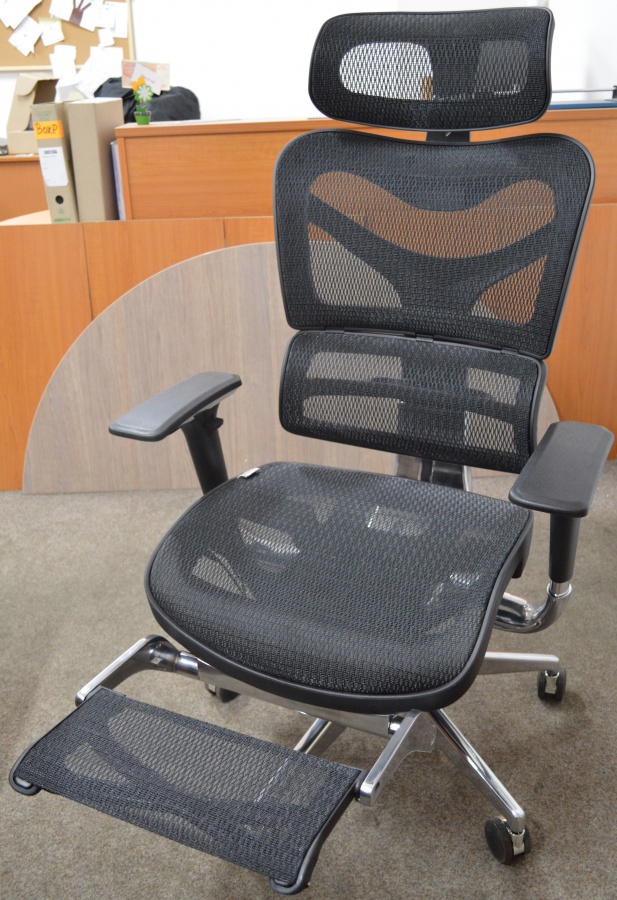 kancelárská stolička ARIES JNS-701L s integrovanou podnožkou, čierna W-11, č. AOJ282 gallery main image